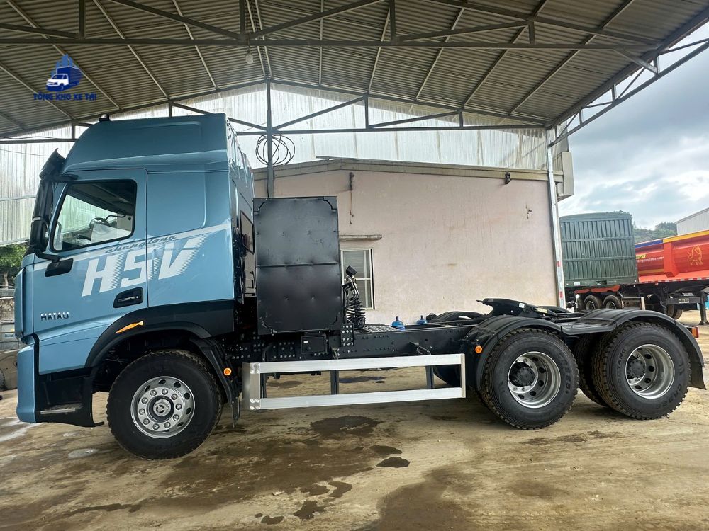 Đầu Kéo Điện Chenglong H5EV 400kW